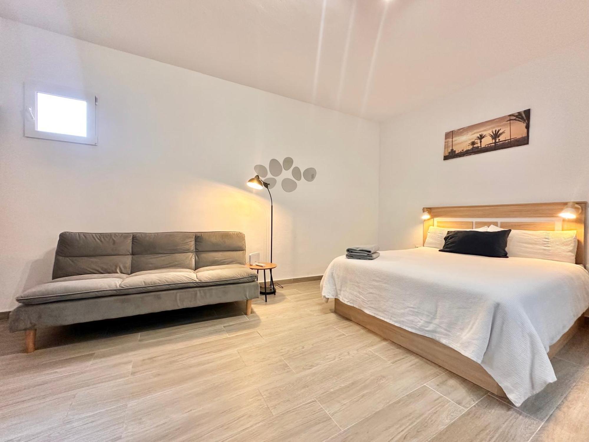 Akasa Flats Santisima Faz Apartment Alicante Exterior photo